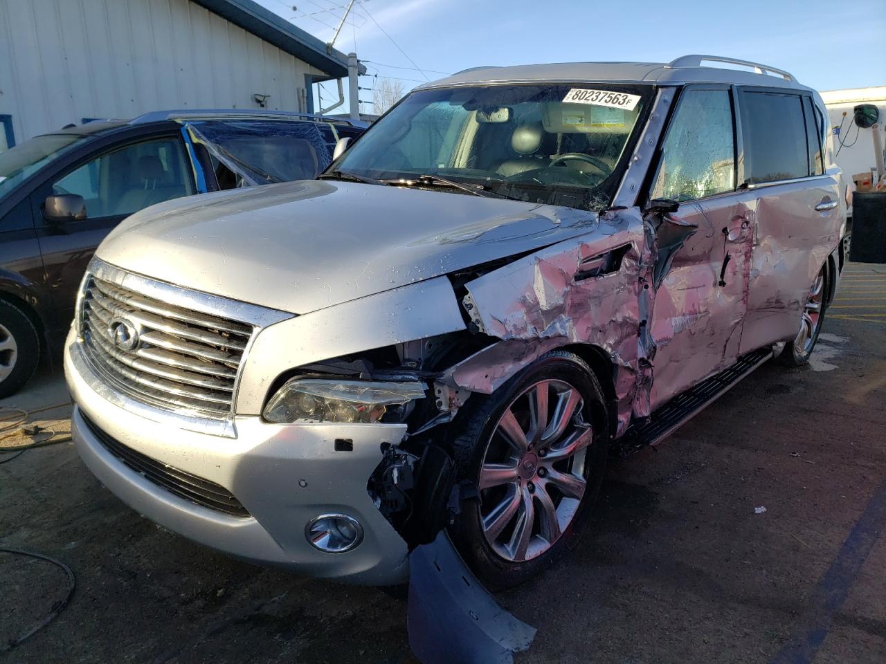 Infiniti Qx56 (2011)