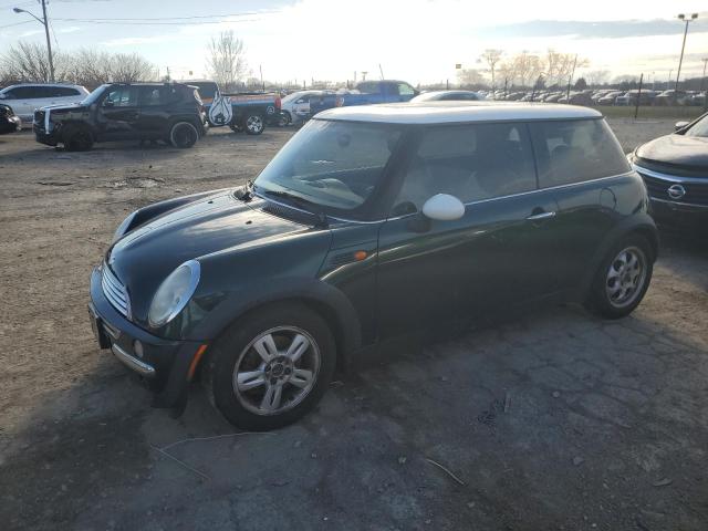 Mini Cooper (2004)