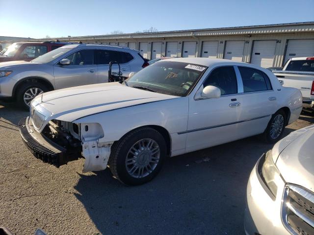 Lincoln Towncar (2010)