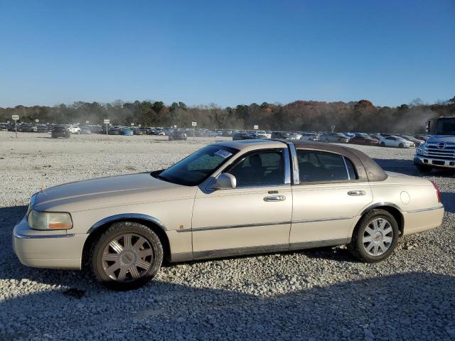 Lincoln Towncar (2003)