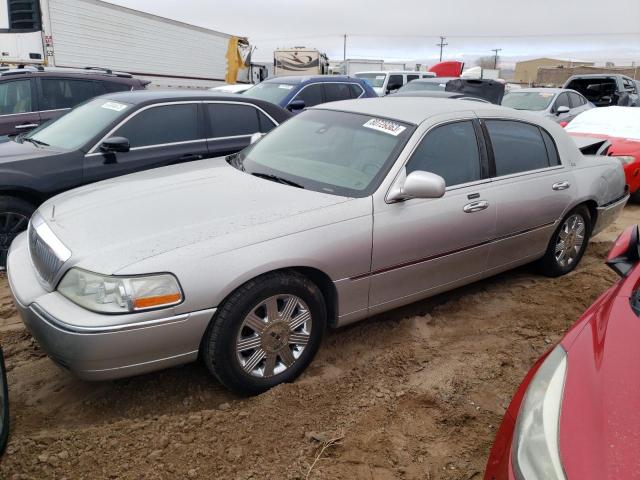 Lincoln Towncar (2003)