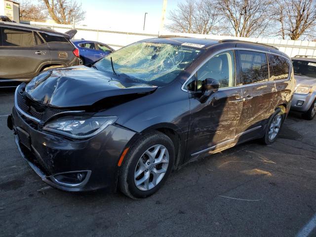 Chrysler Pacifica (2017)