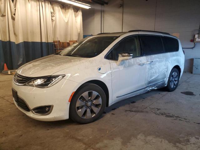 Chrysler Pacifica (2017)