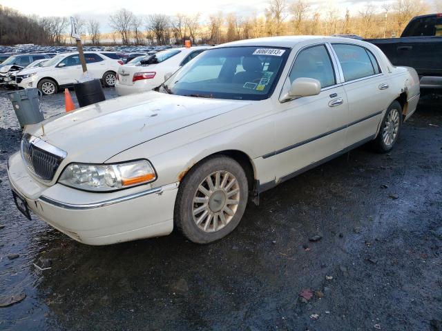 Lincoln Towncar (2004)