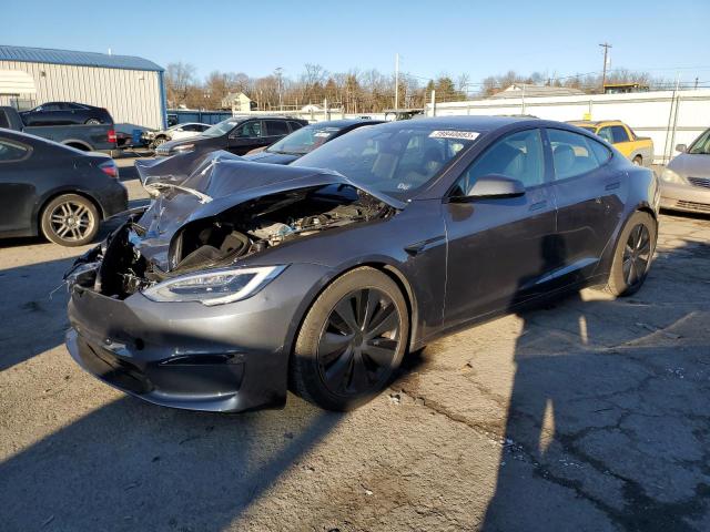 Tesla Model s (2021)