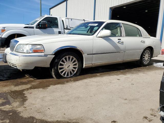 Lincoln Towncar (2003)