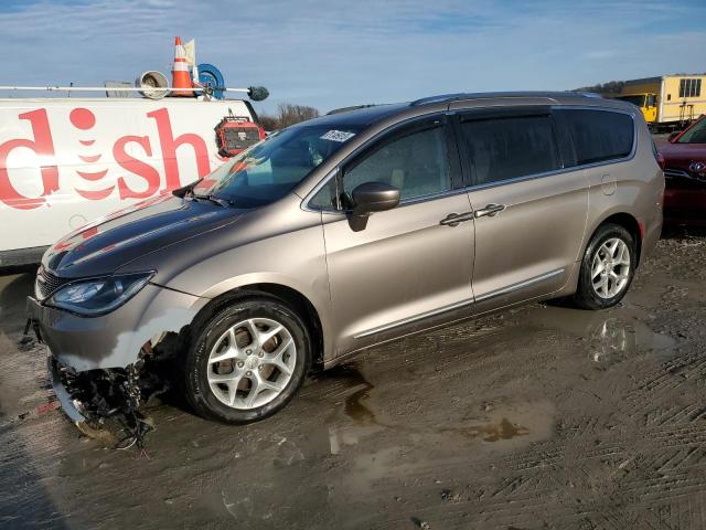 Chrysler Pacifica (2017)