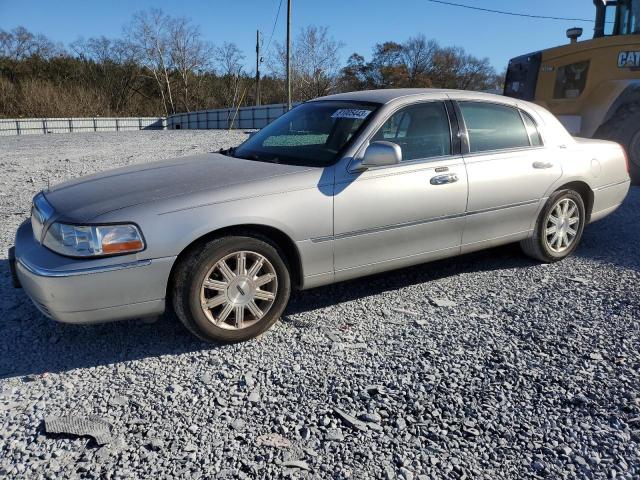 Lincoln Towncar (2010)