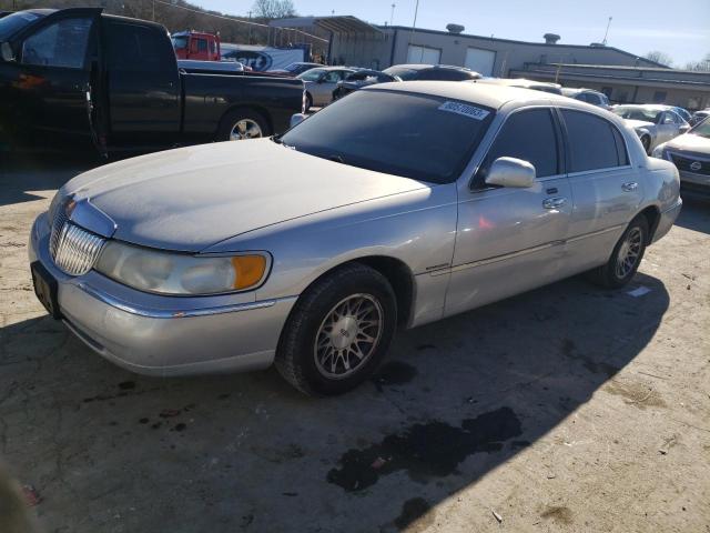 Lincoln Towncar (2000)
