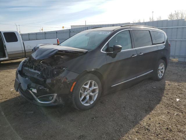 Chrysler Pacifica (2017)