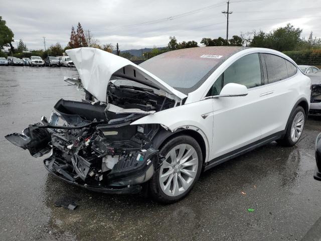 Tesla Model x (2016)