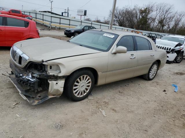 Lincoln Towncar (2005)