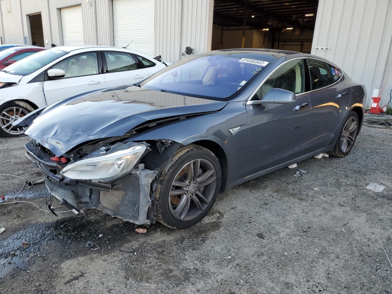 Tesla Model s (2014)