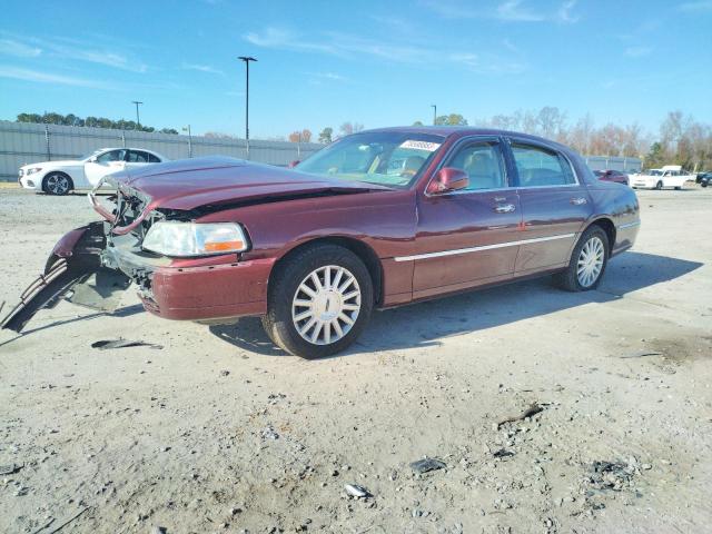 Lincoln Towncar (2004)