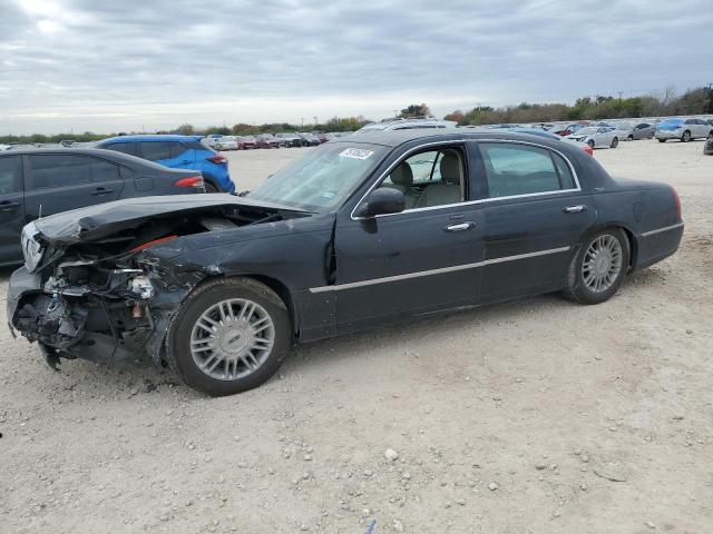 Lincoln Towncar (2008)