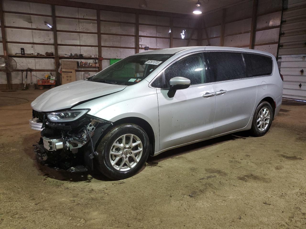 Chrysler Pacifica (2023)