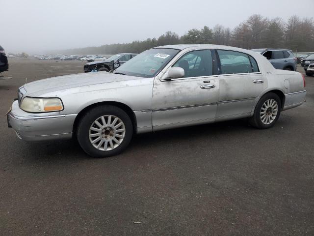 Lincoln Towncar (2003)
