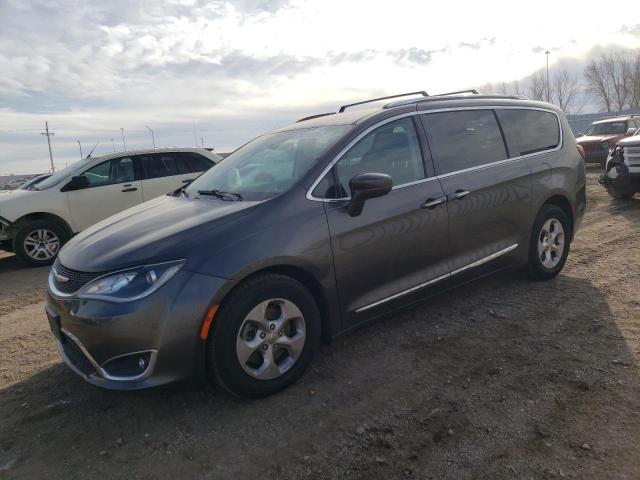 Chrysler Pacifica (2017)