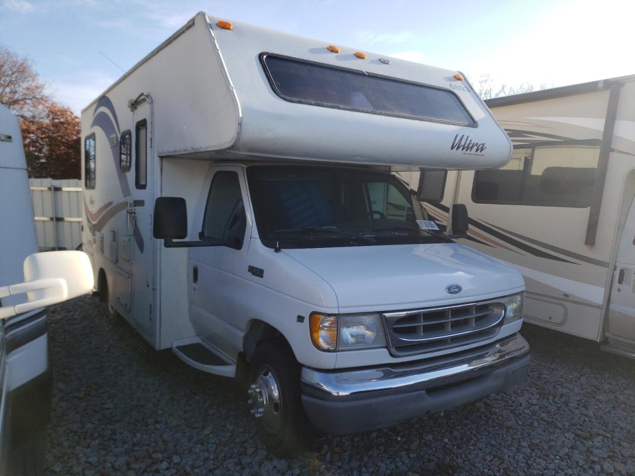 Ford Econoline (2000)