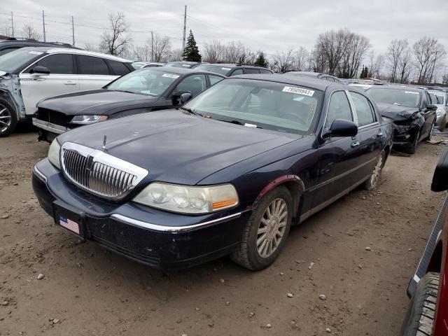 Lincoln Towncar (2003)