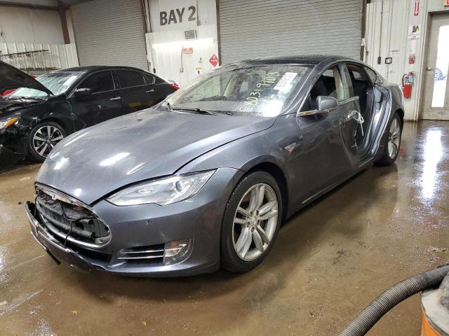 Tesla Model s (2015)
