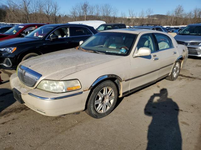 Lincoln Towncar (2003)