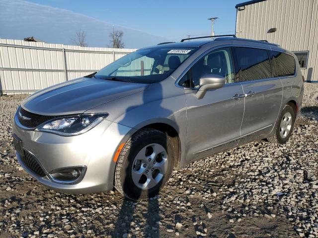 Chrysler Pacifica (2017)
