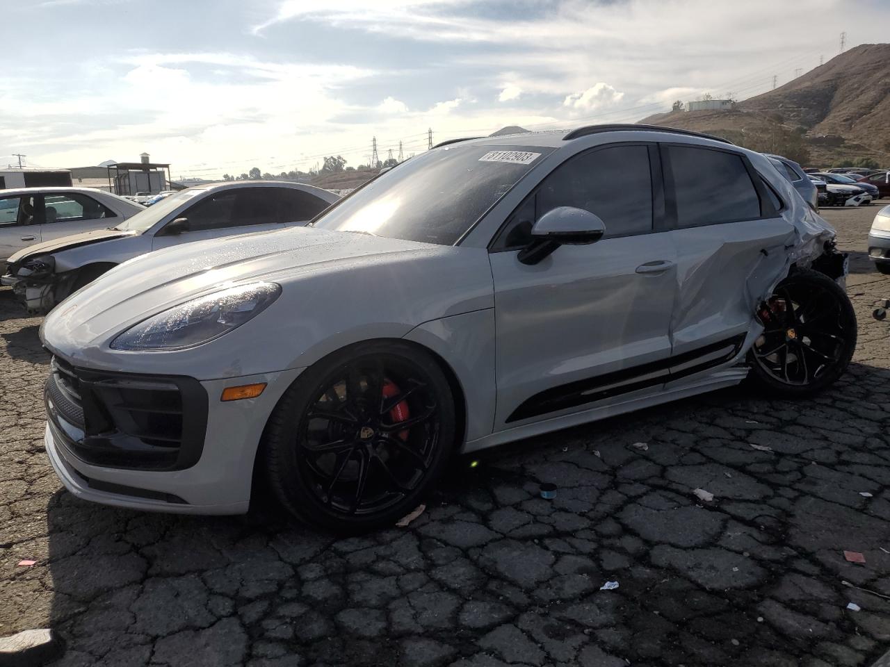 Porsche Macan (2023)