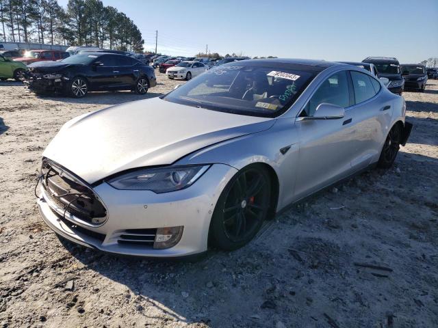 Tesla Model s (2015)