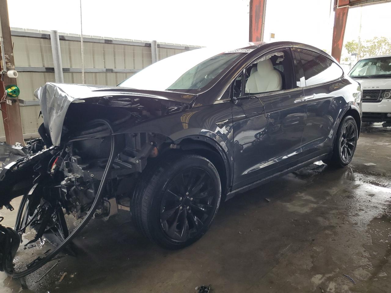 Tesla Model x (2020)