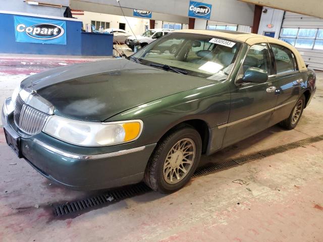 Lincoln Towncar (2000)