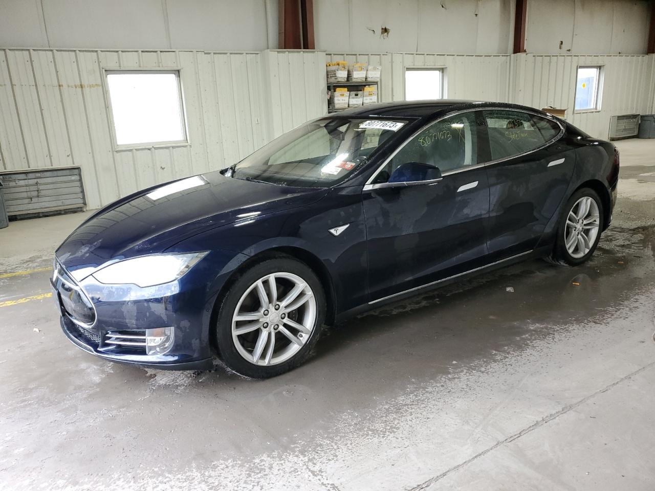Tesla Model s (2015)