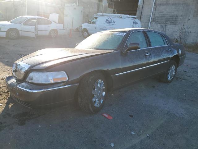 Lincoln Towncar (2005)