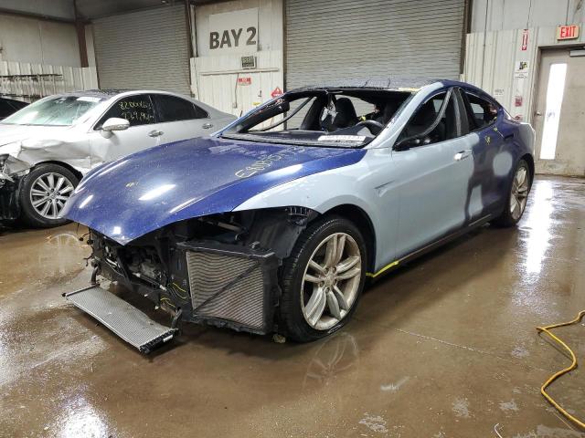 Tesla Model s (2015)