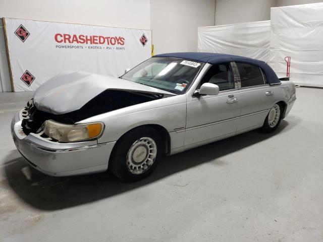 Lincoln Towncar (2001)