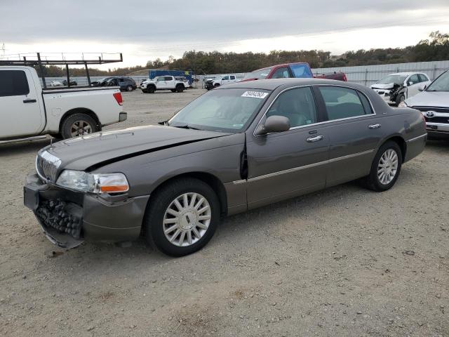 Lincoln Towncar (2004)