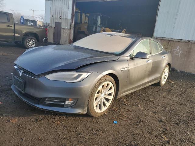 Tesla Model s (2017)