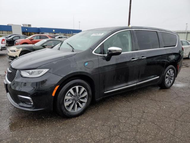 Chrysler Pacifica (2023)