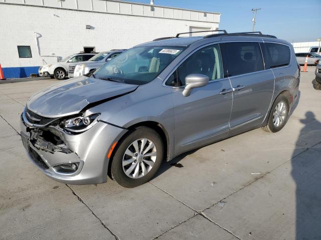 Chrysler Pacifica (2017)