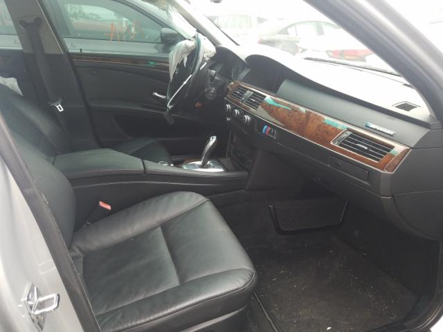 Bmw 528 xi 2010