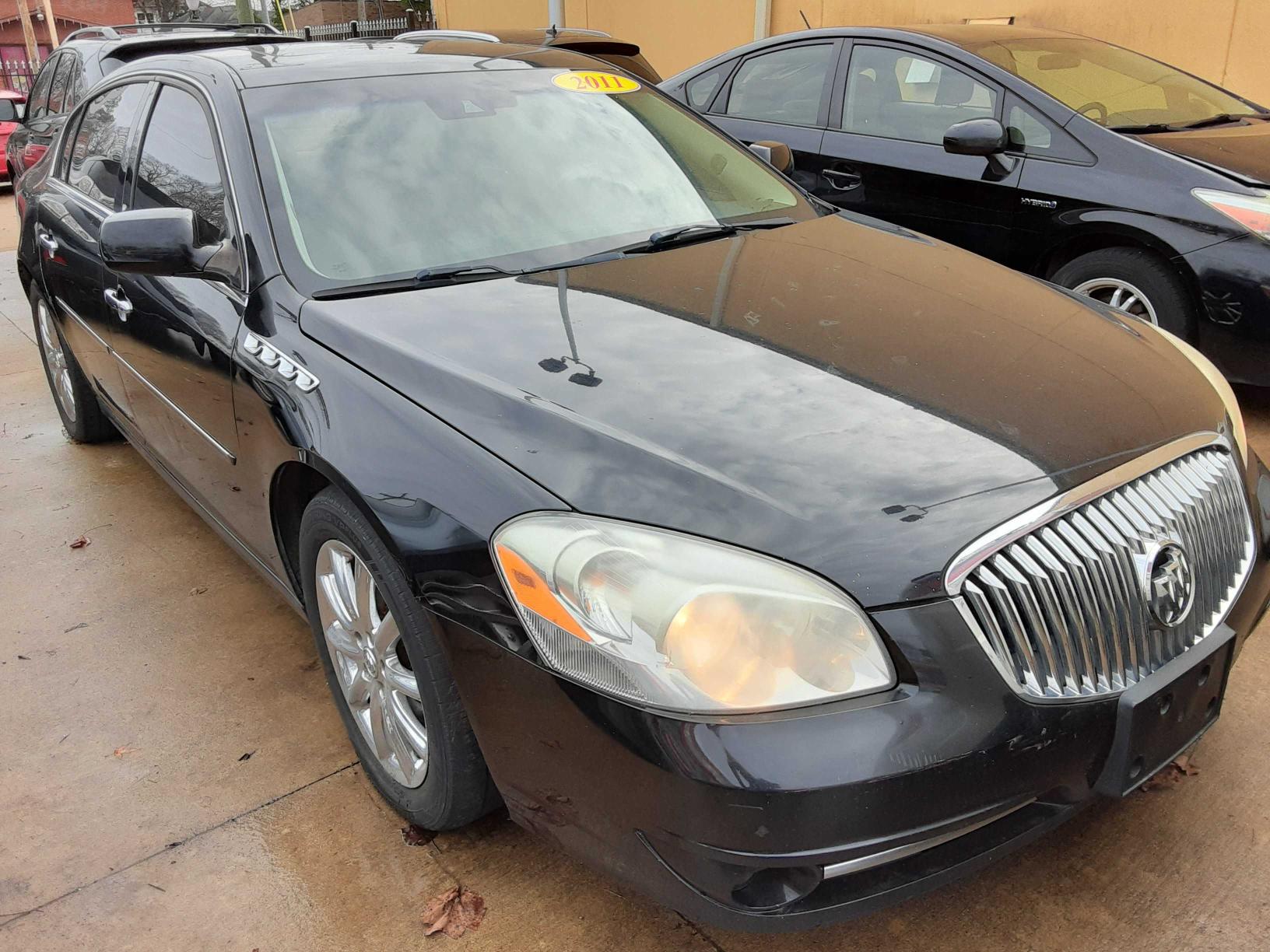 Buick Lucerne su (2011)