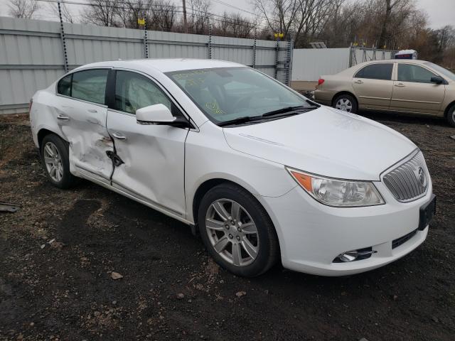 Buick Lacrosse c (2011)