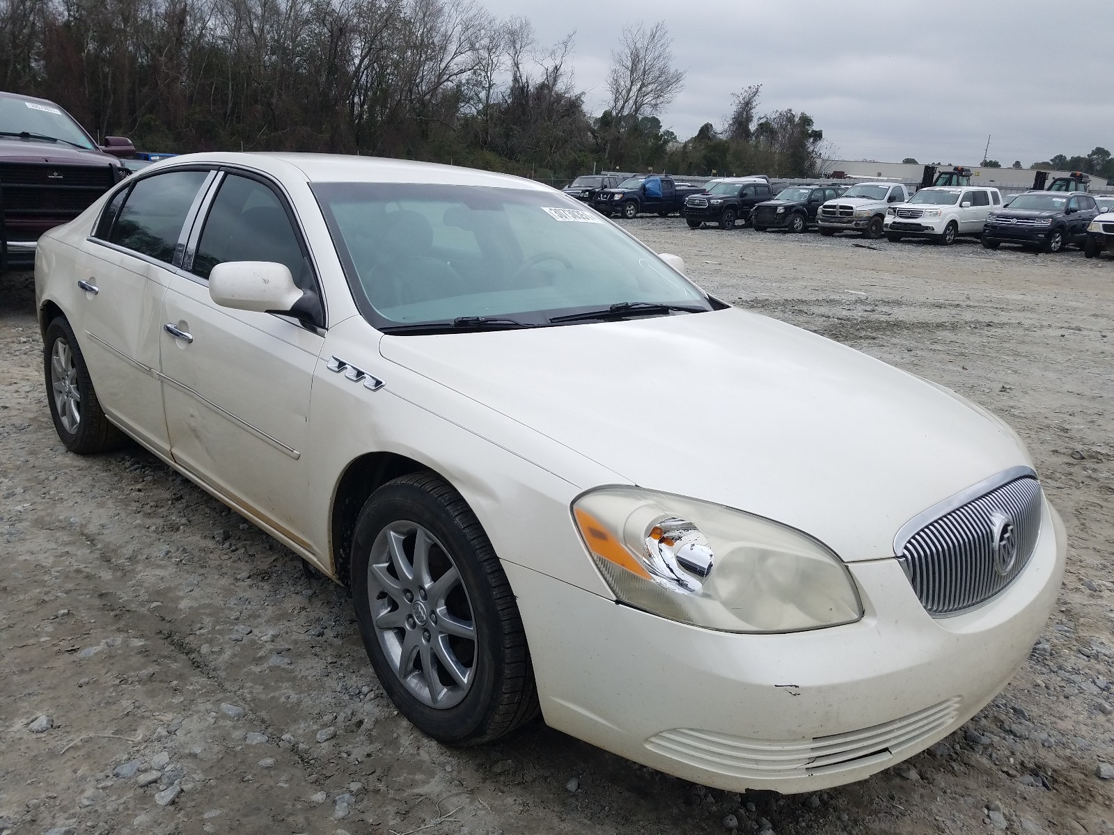Buick Lucerne cx (2007)