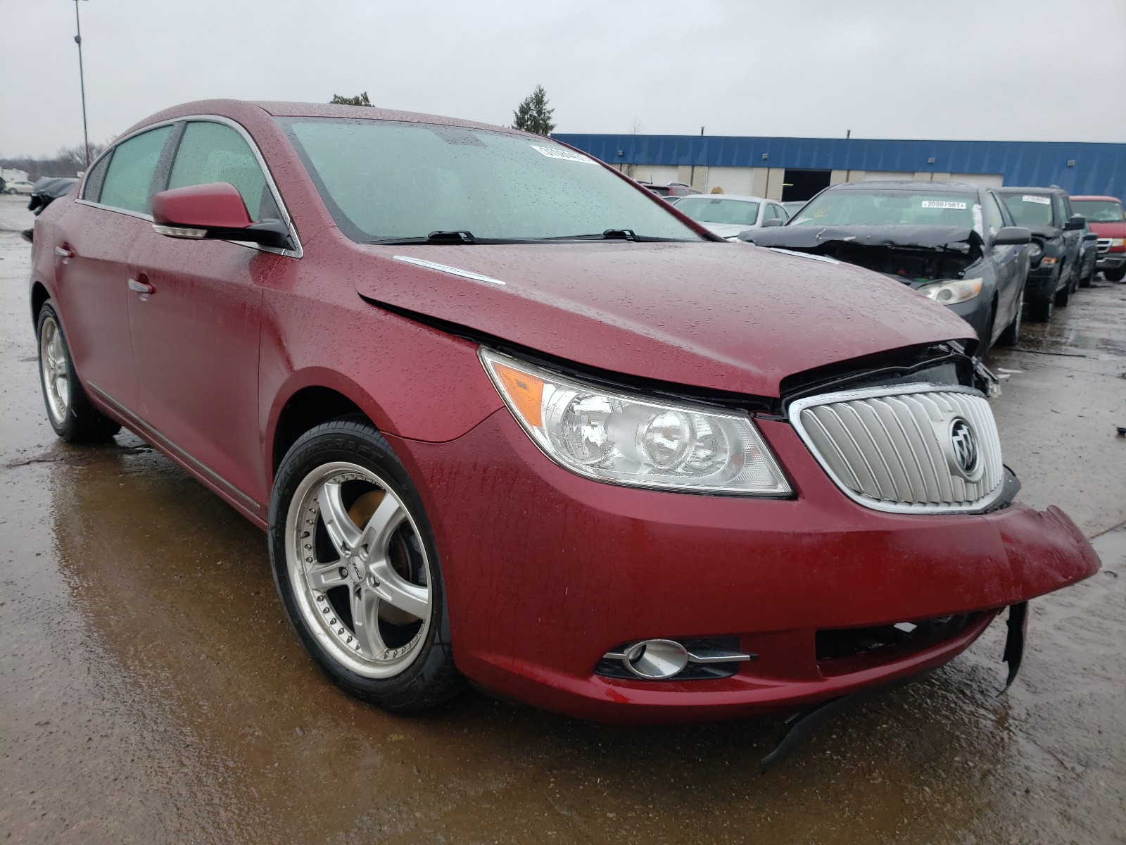 Buick Lacrosse c (2011)