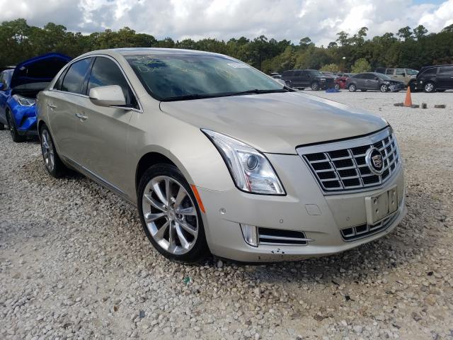 Cadillac Xts luxury (2014)
