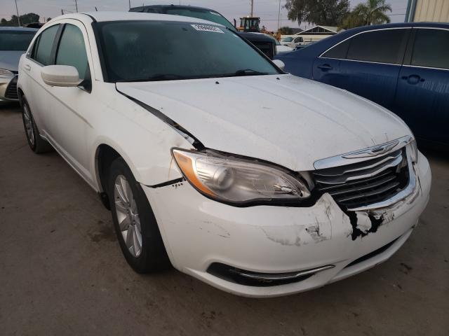 Chrysler 200 tourin (2013)
