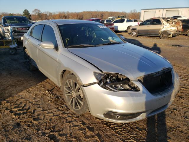 Chrysler 200 s (2012)