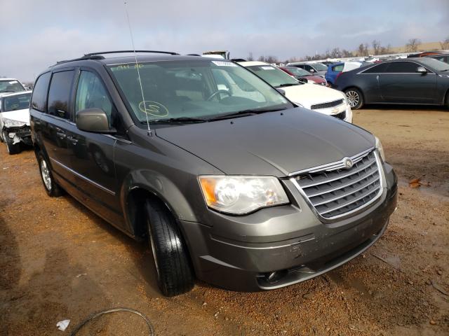 Chrysler Town & cou (2010)