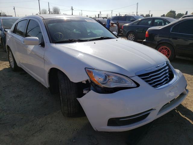 Chrysler 200 tourin (2013)