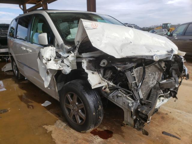 Chrysler Town & cou (2010)